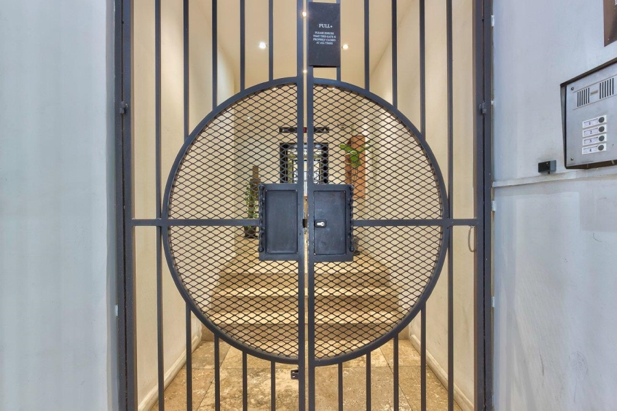 2 Bedroom Property for Sale in Cape Town City Centre Western Cape